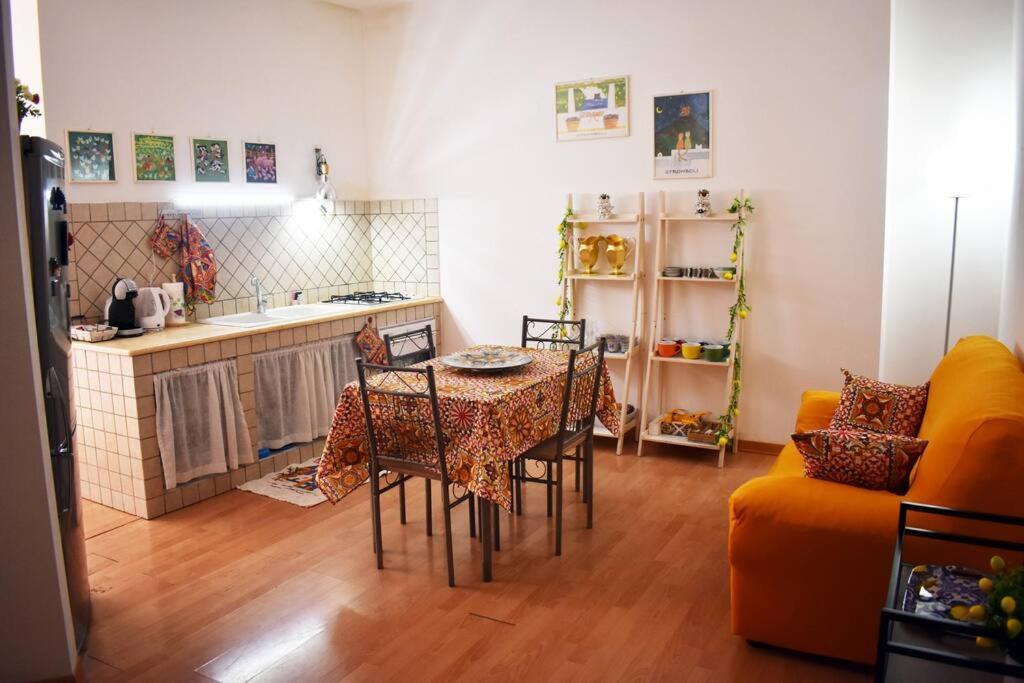 Appartamento Nel Centro Storico Di Palermo - Via Meli'S House מראה חיצוני תמונה