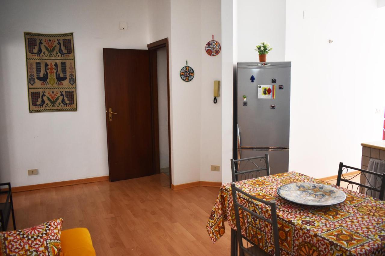 Appartamento Nel Centro Storico Di Palermo - Via Meli'S House מראה חיצוני תמונה