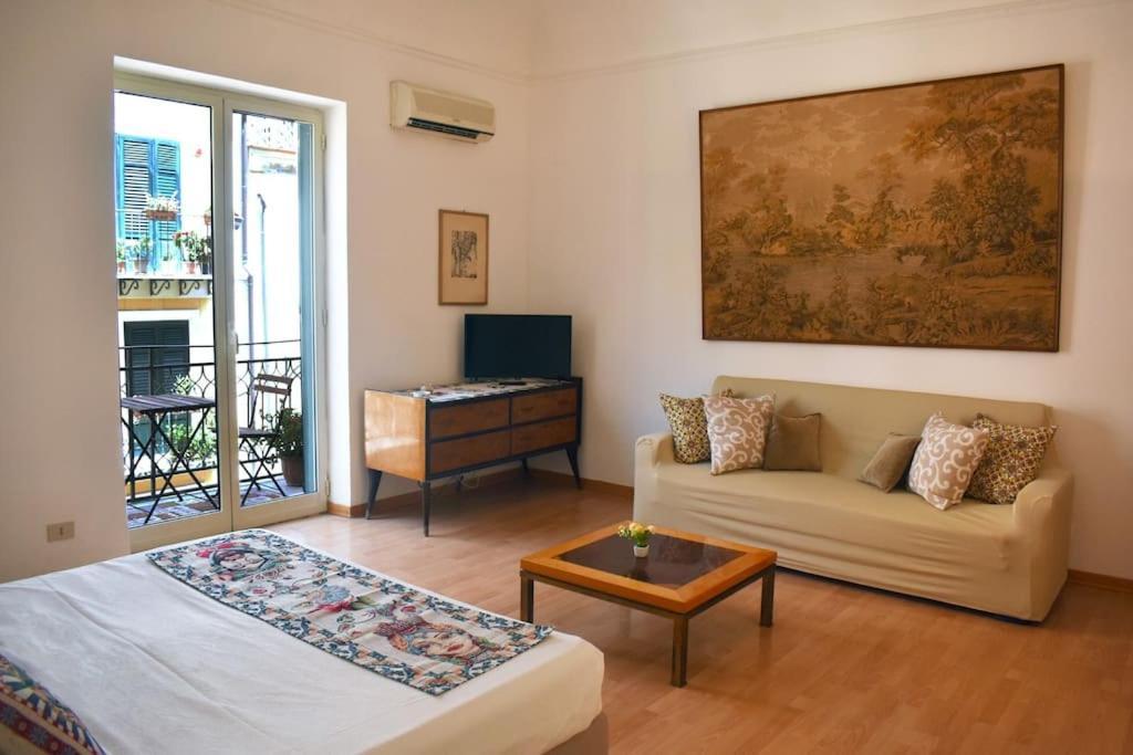 Appartamento Nel Centro Storico Di Palermo - Via Meli'S House מראה חיצוני תמונה